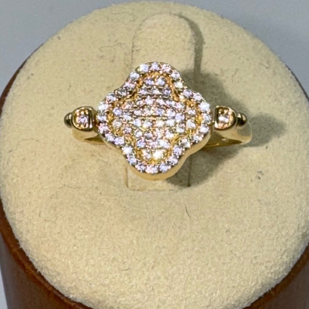 18k Clover Spinner Ring
